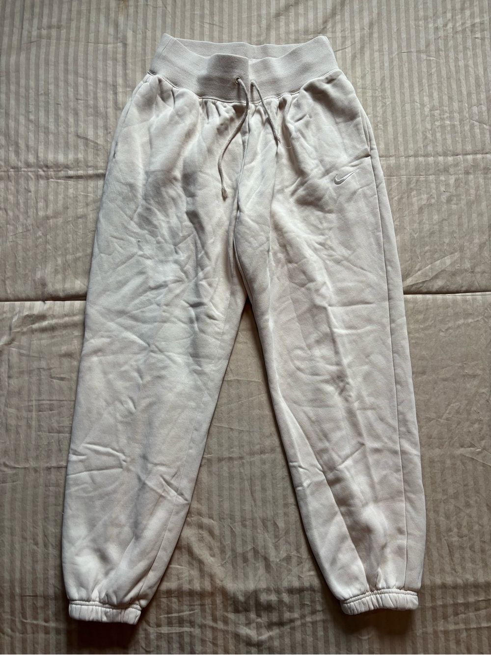 Nike Women's Sweatpants Size S Beige Joggers High Rise Athletic Fleece
